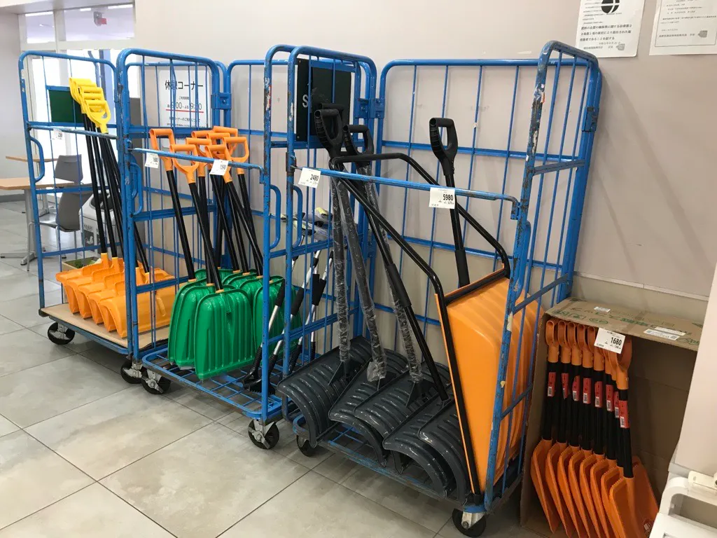 【西友　富士見店】休憩コーナー　プロモーション用途や物販、食物販のポップアップストアに最適なスーパー店内催事イベントスペース