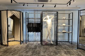 【薬院大通駅(動植物園口)4分】展示会場やポップアップストアに適した薬院エリアにある試着室付きのイベントスペース