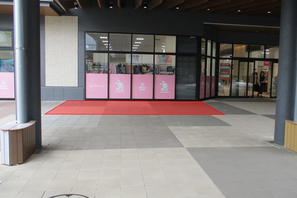 【福岡県|BRANCH 博多パピヨンガーデン】プロモーションや物販用途での利用が可能な商業施設の西松屋前のスペース