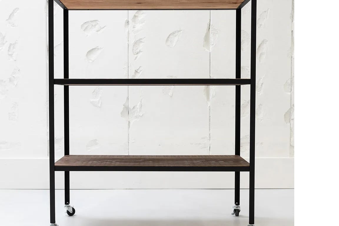 【本町駅/心斎橋駅5分】招待制のファッション系展示販売会やアート系展示会に最適な白を基調とした清潔感のあるレンタルスペース