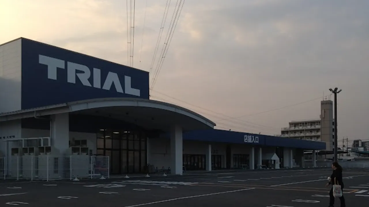 【スーパーセンタートライアル岡山豊浜店】食物販の出店が可能なトライアルマルシェ(キッチンカー/テント・スペース)
