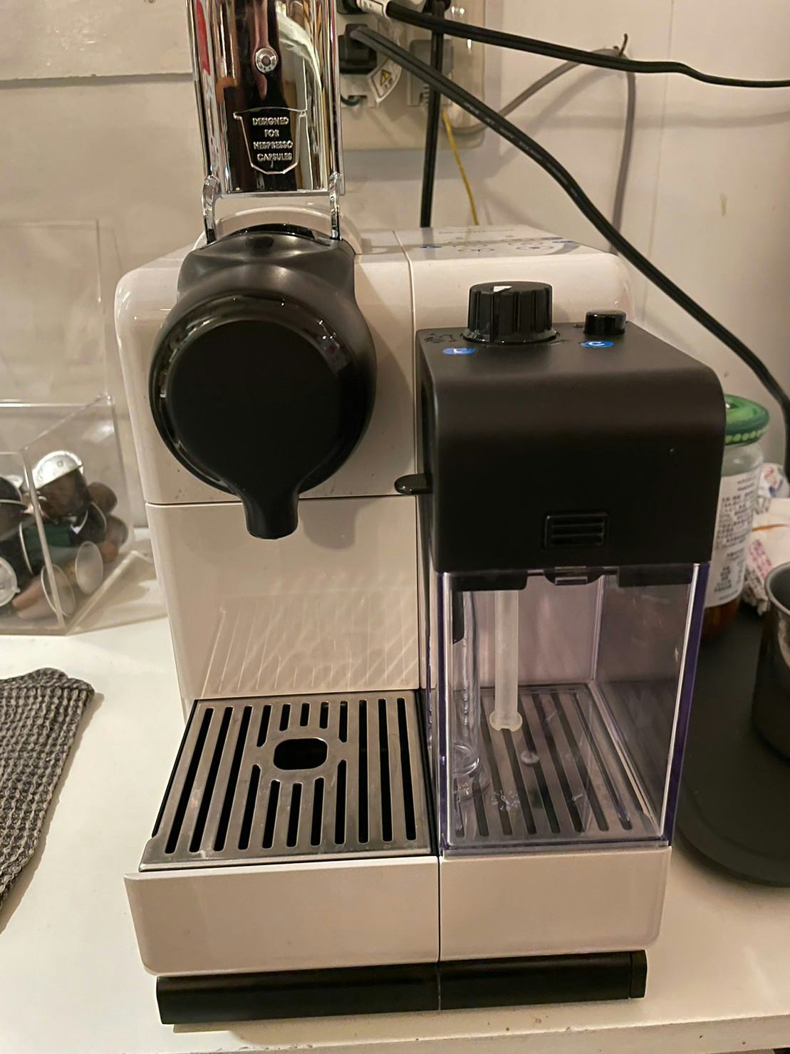 Nespressoのコーヒーメーカー　ラティシマ・タッチ
