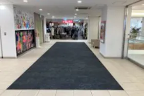 【東急プラザ新長田】「2F 螺旋階段横 」2F中央階段すぐ!ポップアップストアやPRイベントに最適な視認性の高いイベントスペース