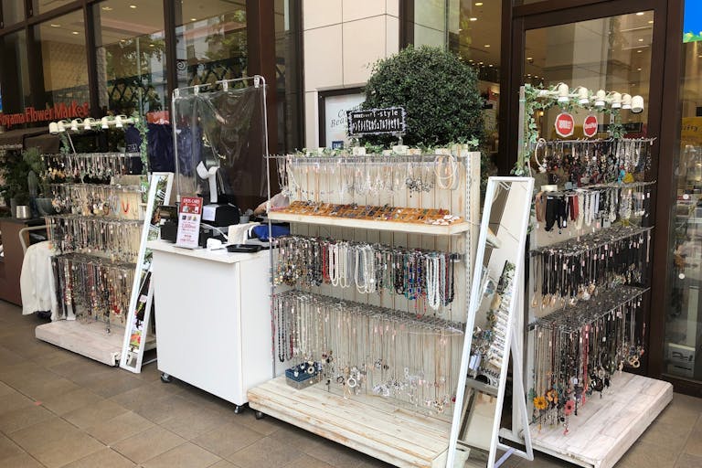 【中野マルイ】1階 パブリックスペース4(店頭青山フラワーマーケット様側)【食物販・物販】交通量の多い中野通りに面した屋外スペースの画像7