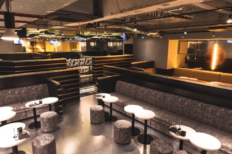 【東新宿駅7分】撮影や音楽イベント等に最適なアーティスティックで洗練された内装のイベントスペースの画像3