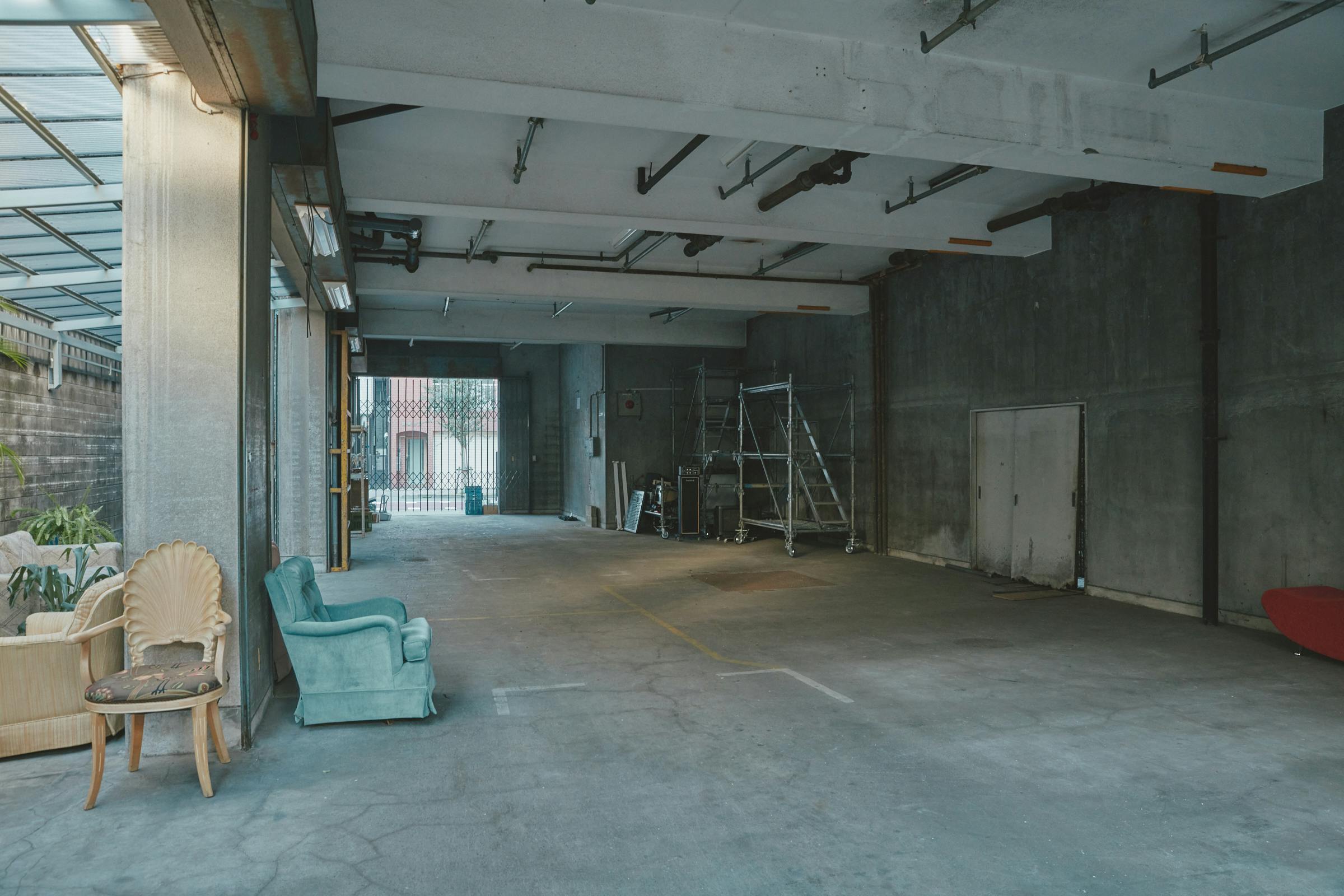 【高円寺駅5分】展示会やポップアップストア、ギャラリー用途に最適な延240㎡の天高倉庫イベントスペース