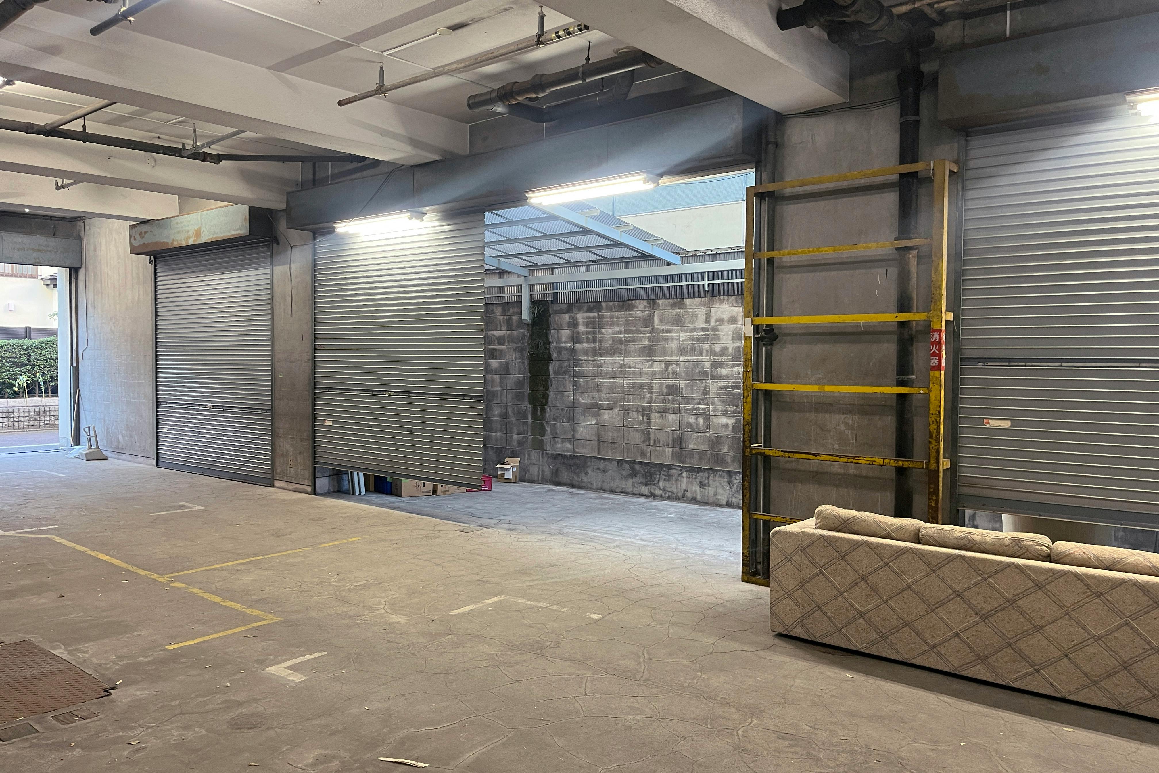 【高円寺駅5分】展示会やポップアップストア、ギャラリー用途に最適な延240㎡の天高倉庫イベントスペース