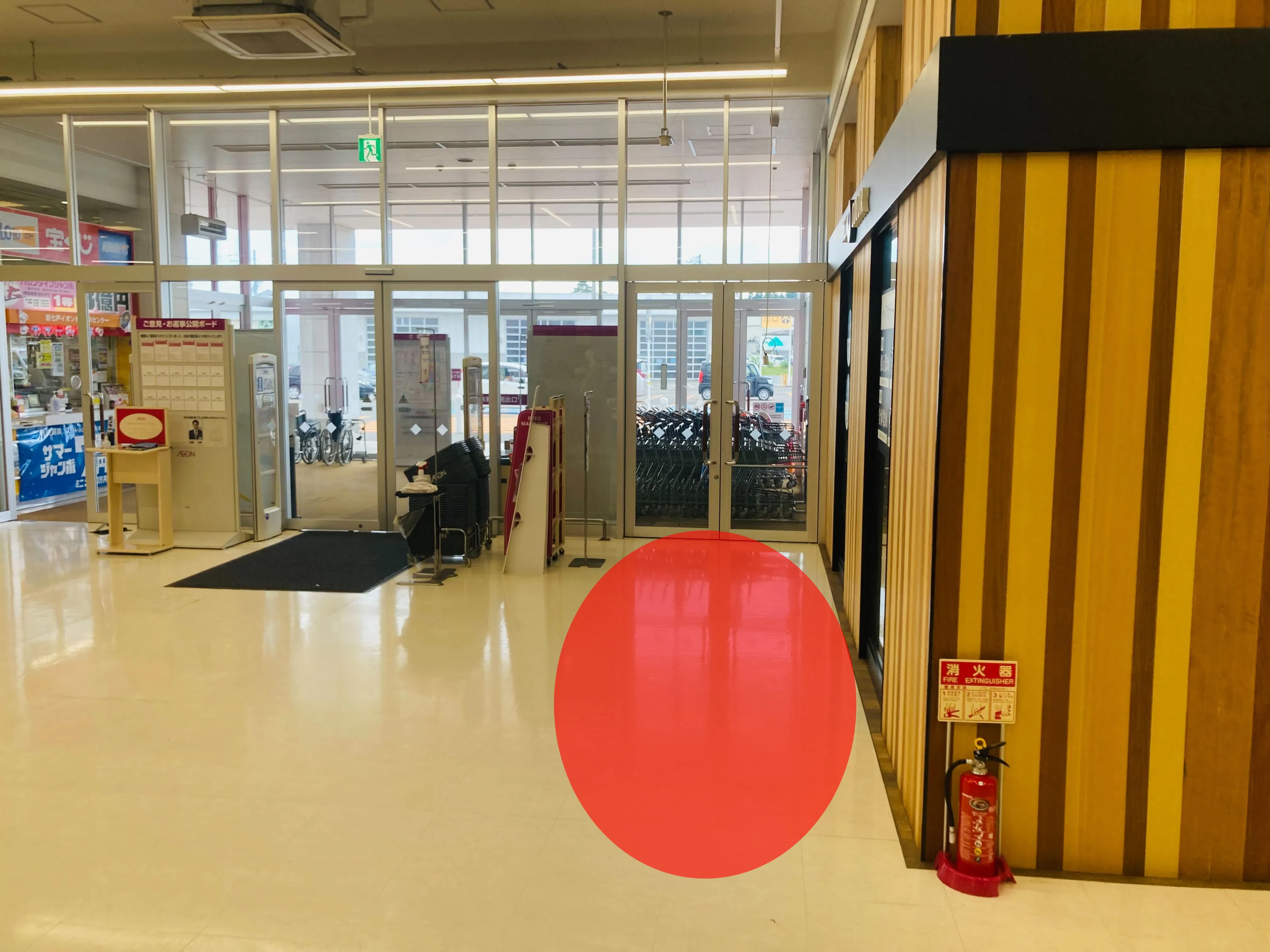 【イオン七戸十和田駅前店】プロモーションイベントや小規模物販に最適な施設1階入口付近にあるイベントスペース