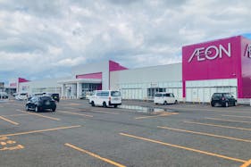 【イオン七戸十和田駅前店】プロモーションイベントや小規模物販に最適な施設1階入口付近にあるイベントスペース