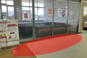 【ベイシア 潮来店】各種プロモーションや食物販に最適な店内入口前催事イベントスペース