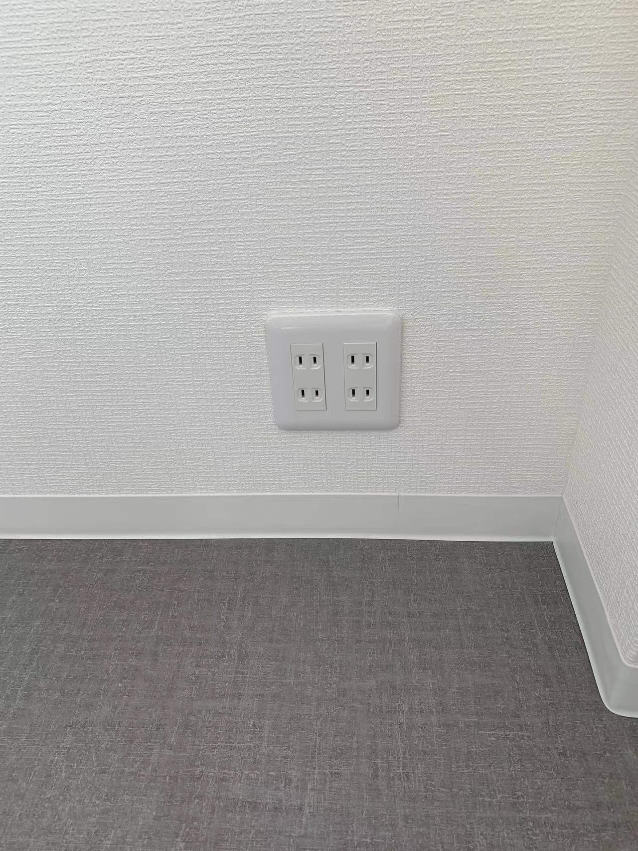 コンセントは3か所、差し込み口は全部10個です。