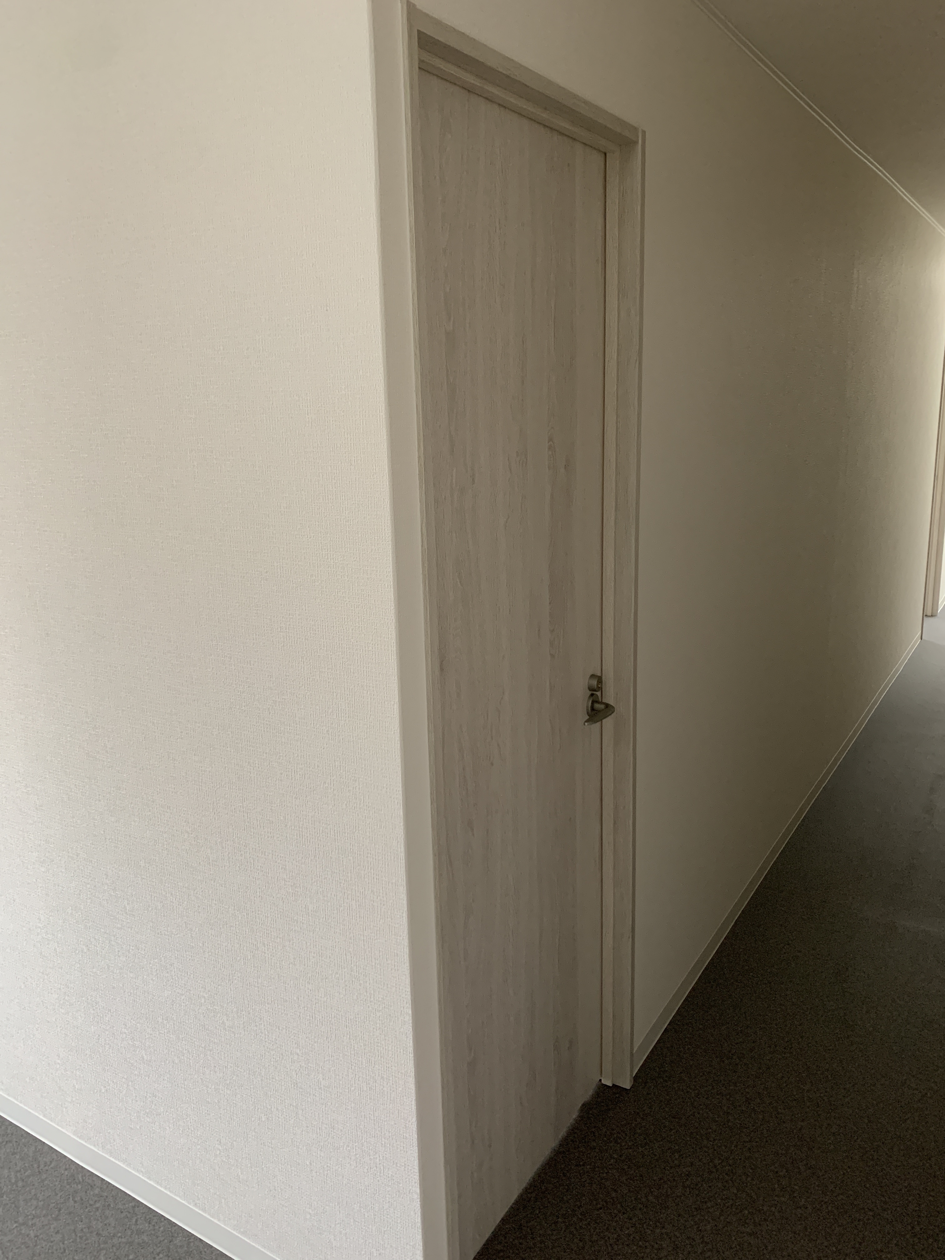 入り口のドアです。