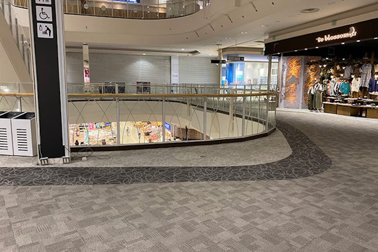 【イオンモール高崎】専門店街2F 南エスカ前Sの画像1