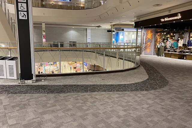 【イオンモール高崎】専門店街2F 南エスカ前S