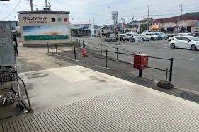 【フレスタ三次店】キッチンカーに利用可能な入り口・店外スペース