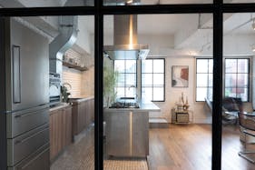 【表参道駅8分】撮影やワークショップ、招待制イベント等に最適なキッチン付きのスタジオスペース