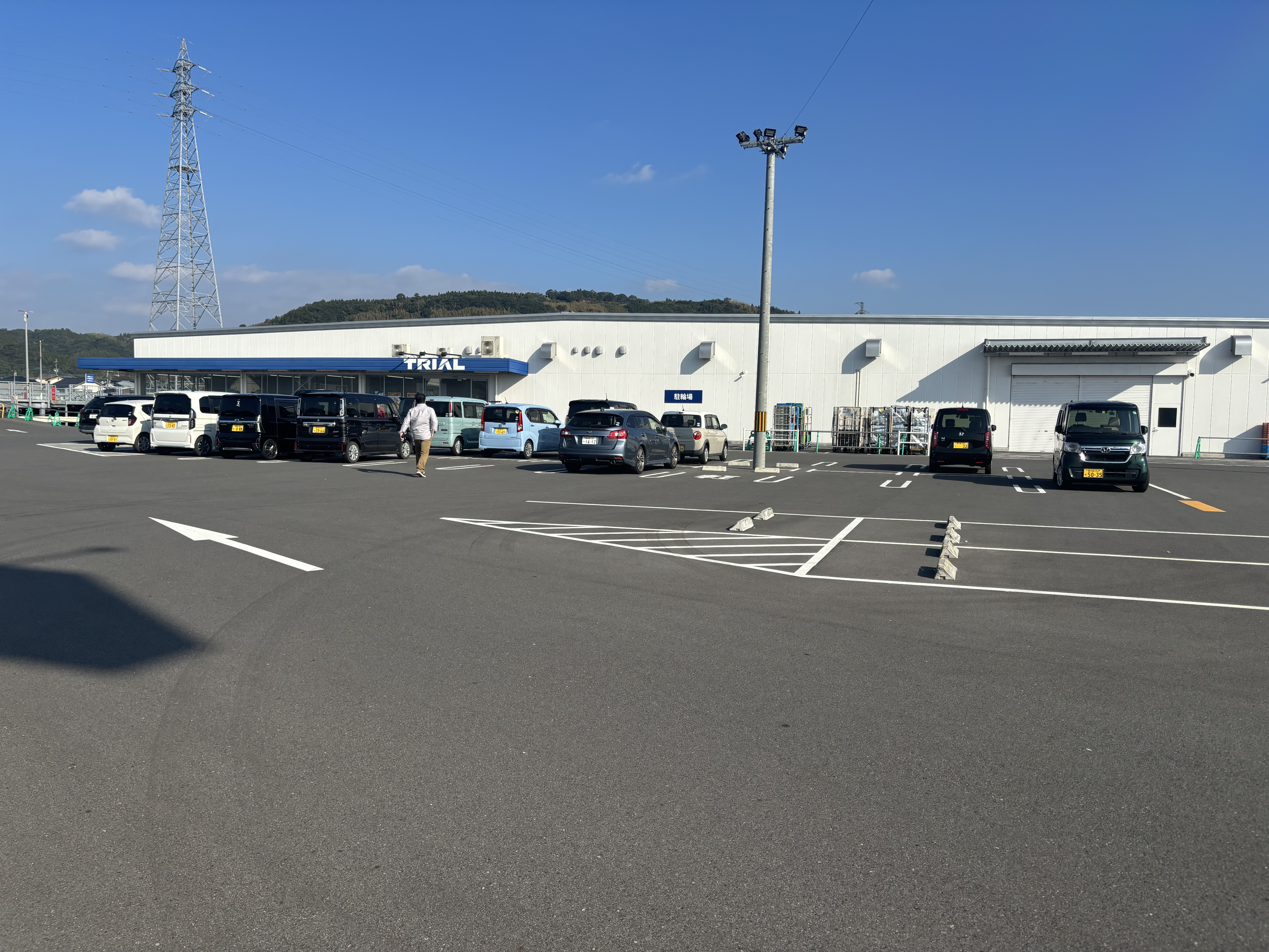 【スーパーセンタートライアル加治木店】キッチンカー（調理営業）出店限定/屋外スペース