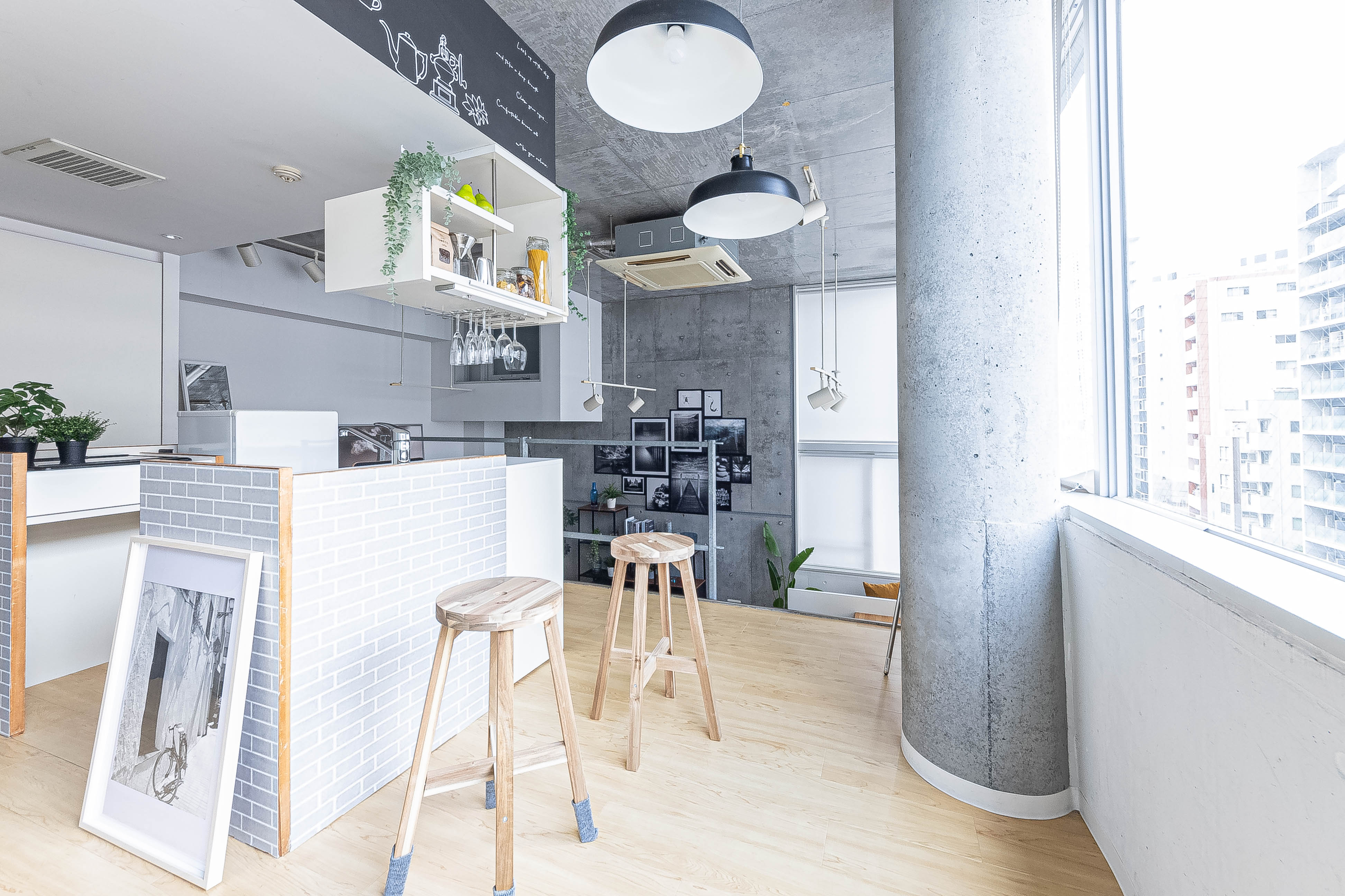 【赤羽橋駅4分】天井高4m・二面採光　自然光が豊富に入るカフェ風レンタルスタジオの画像11