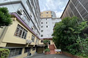 【初台駅4分】撮影や展示会に適したお洒落なレトロビルの中のイベントスペース