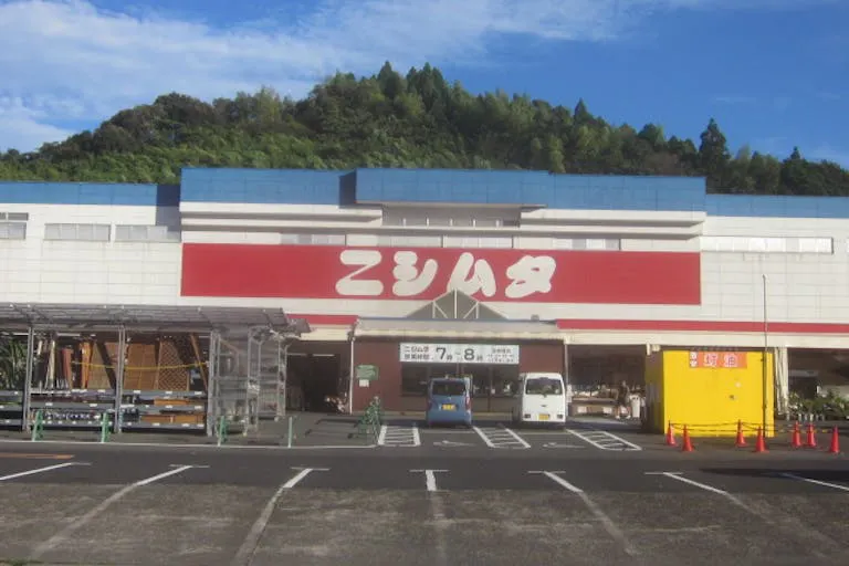 【スーパーセンターニシムタ 中川店】販促プロモーションや物販に最適な正面入口近くのレンタルスペース