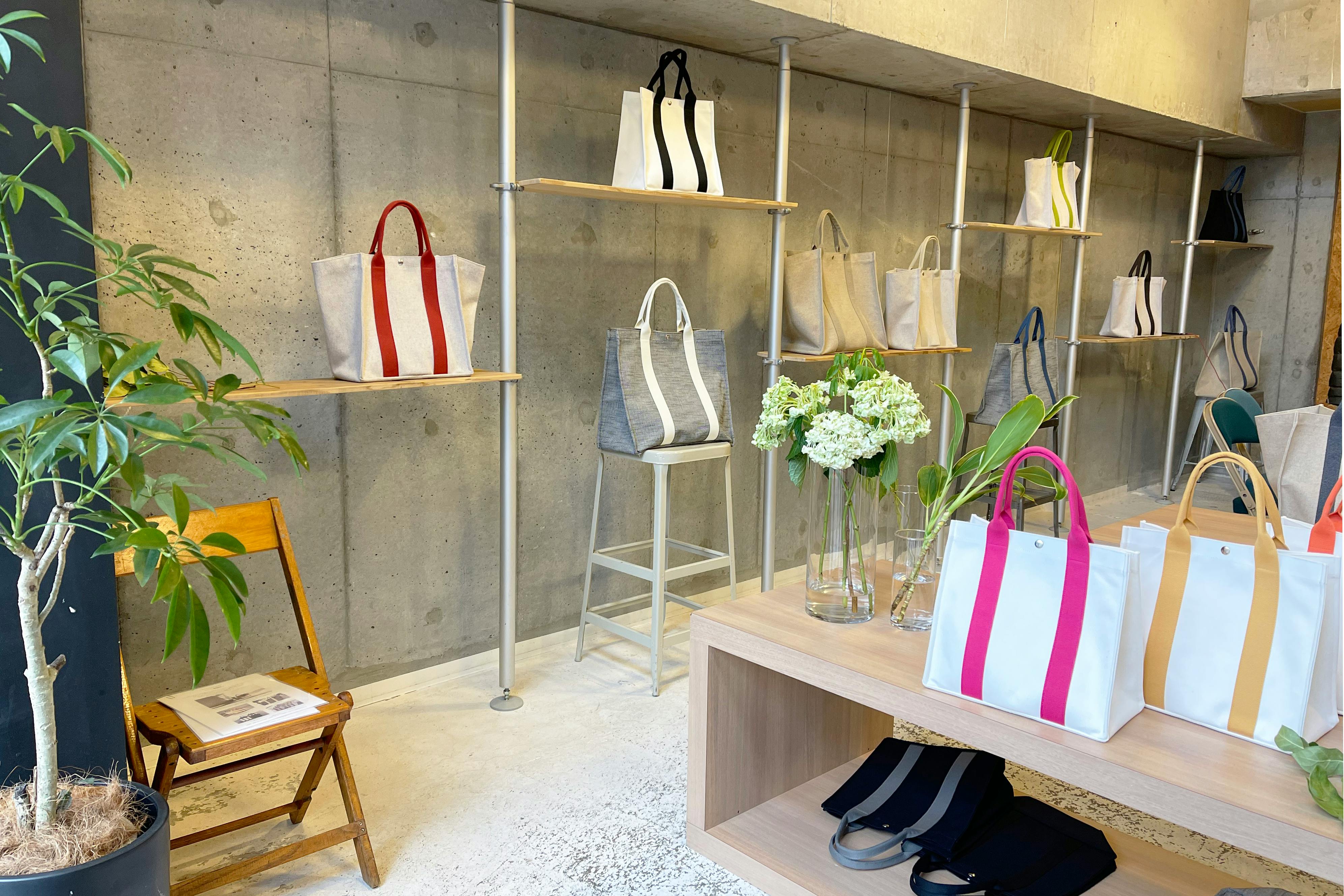 【原宿・千駄ヶ谷】路面・天井高約5m 好立地、換気条件の整ったギャラリー兼多目的スペース