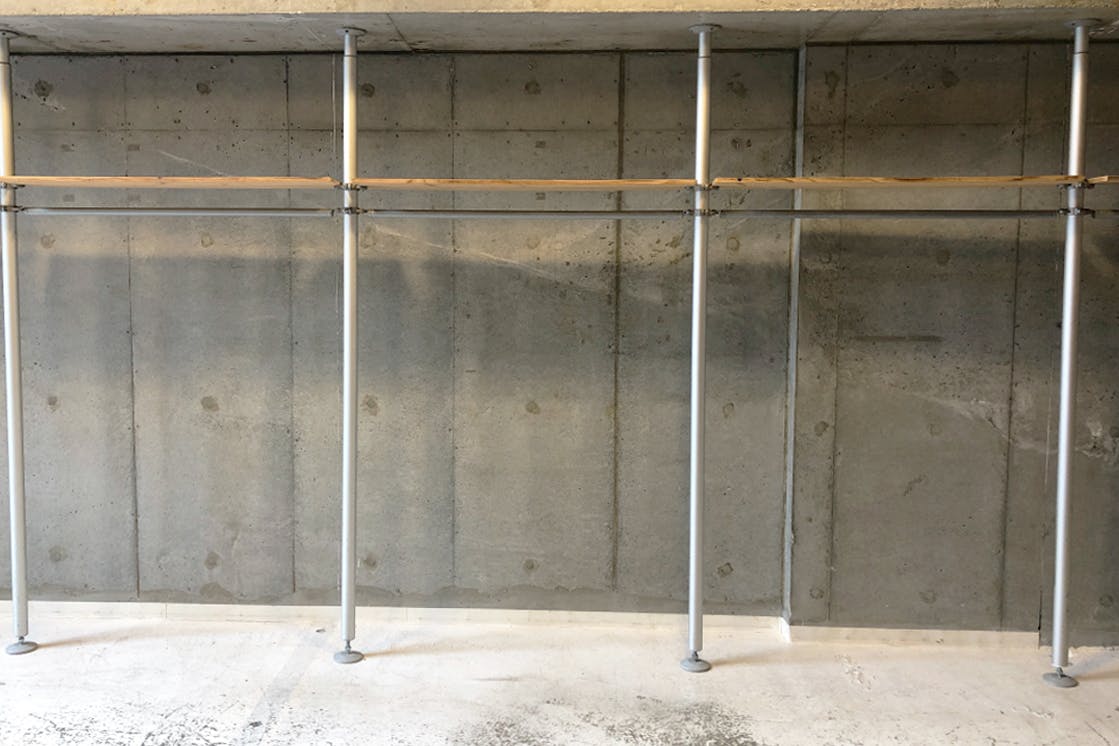 【原宿・千駄ヶ谷】路面・天井高約5m 好立地、換気条件の整ったギャラリー兼多目的スペース