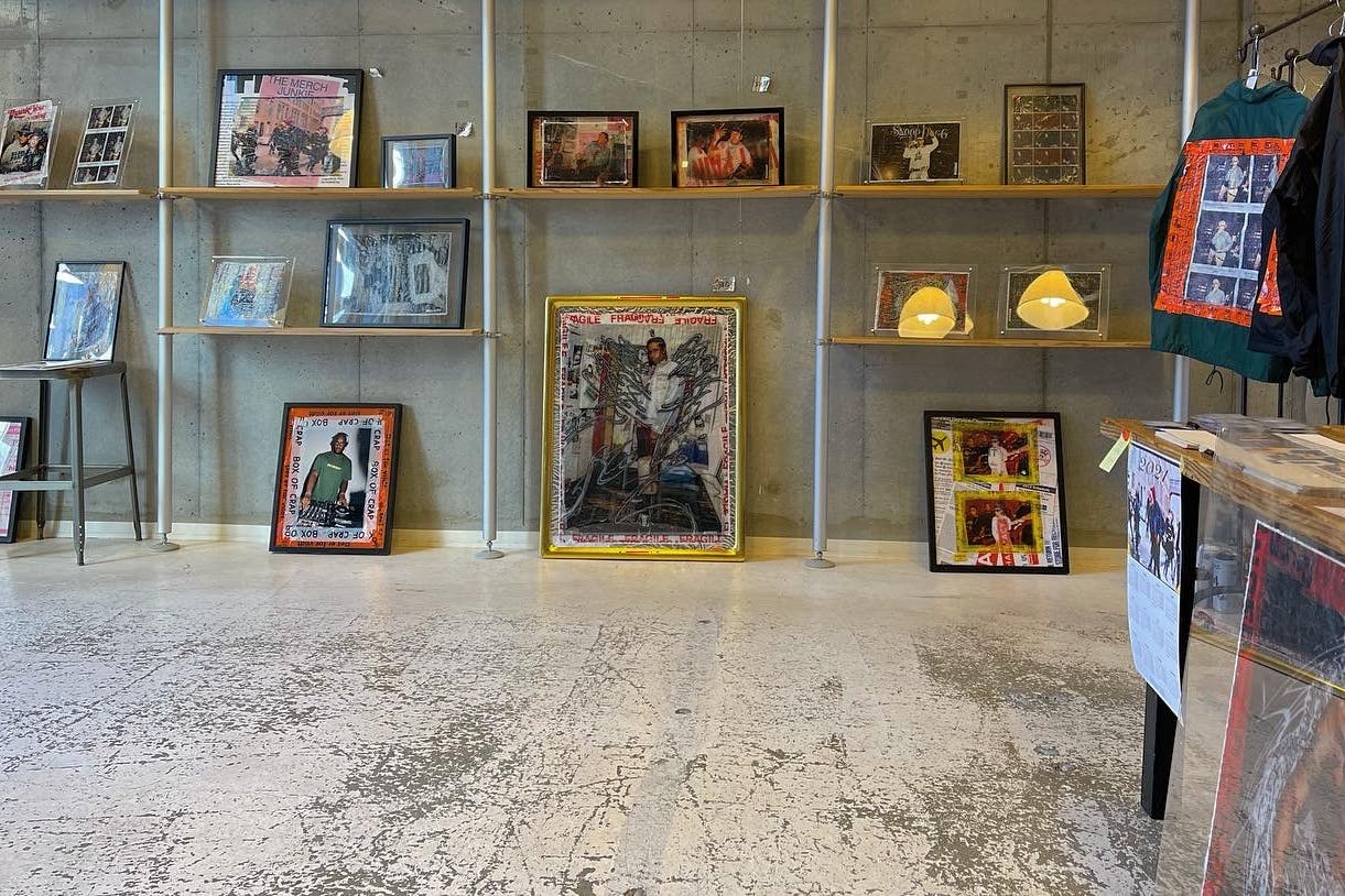 【原宿・千駄ヶ谷】路面・天井高約5m 好立地、換気条件の整ったギャラリー兼多目的スペース