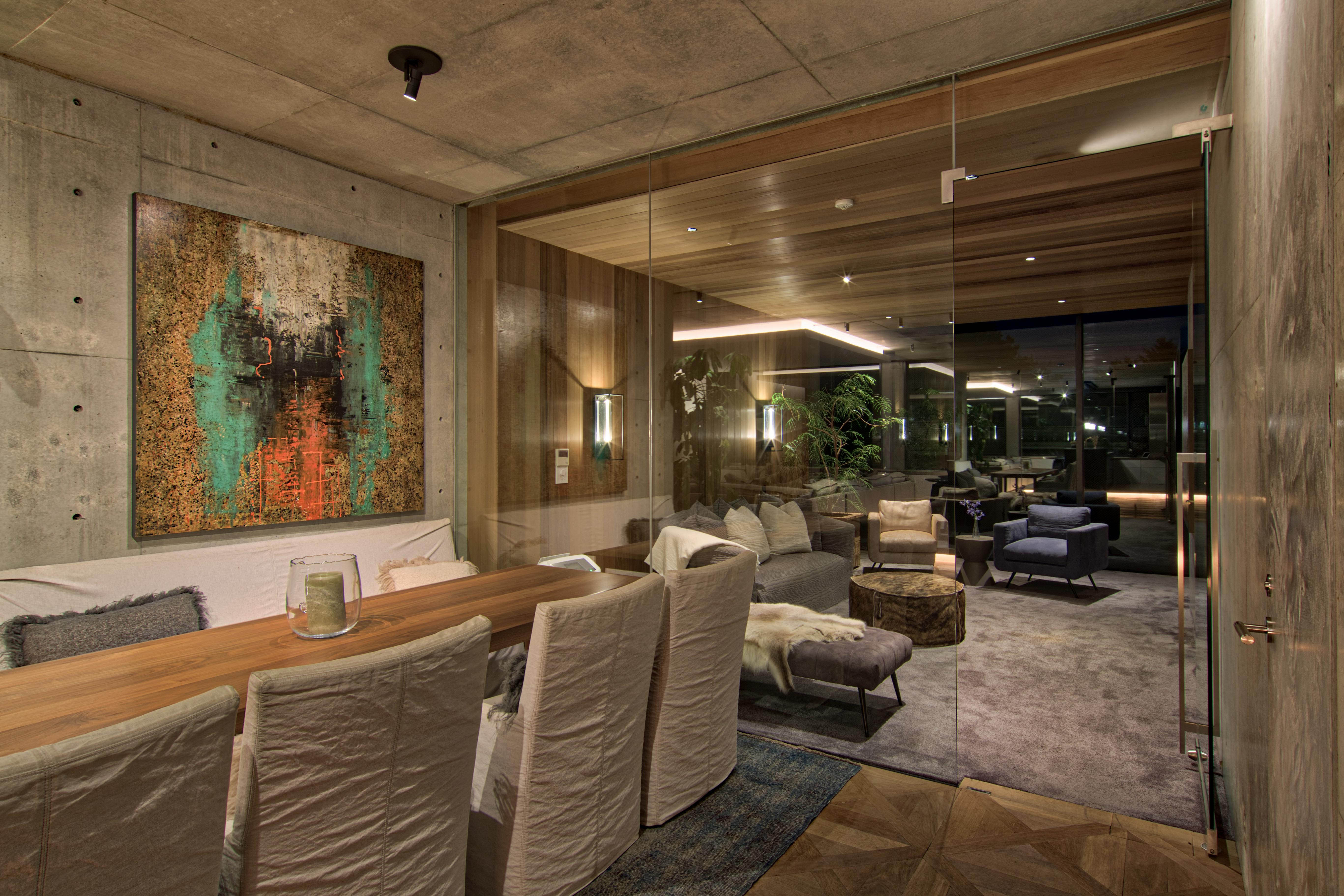 【表参道徒歩9分】最大30名まで収容可能の貸切空間。キッチン、スピーカー、プロジェクターを完備しております。の画像10