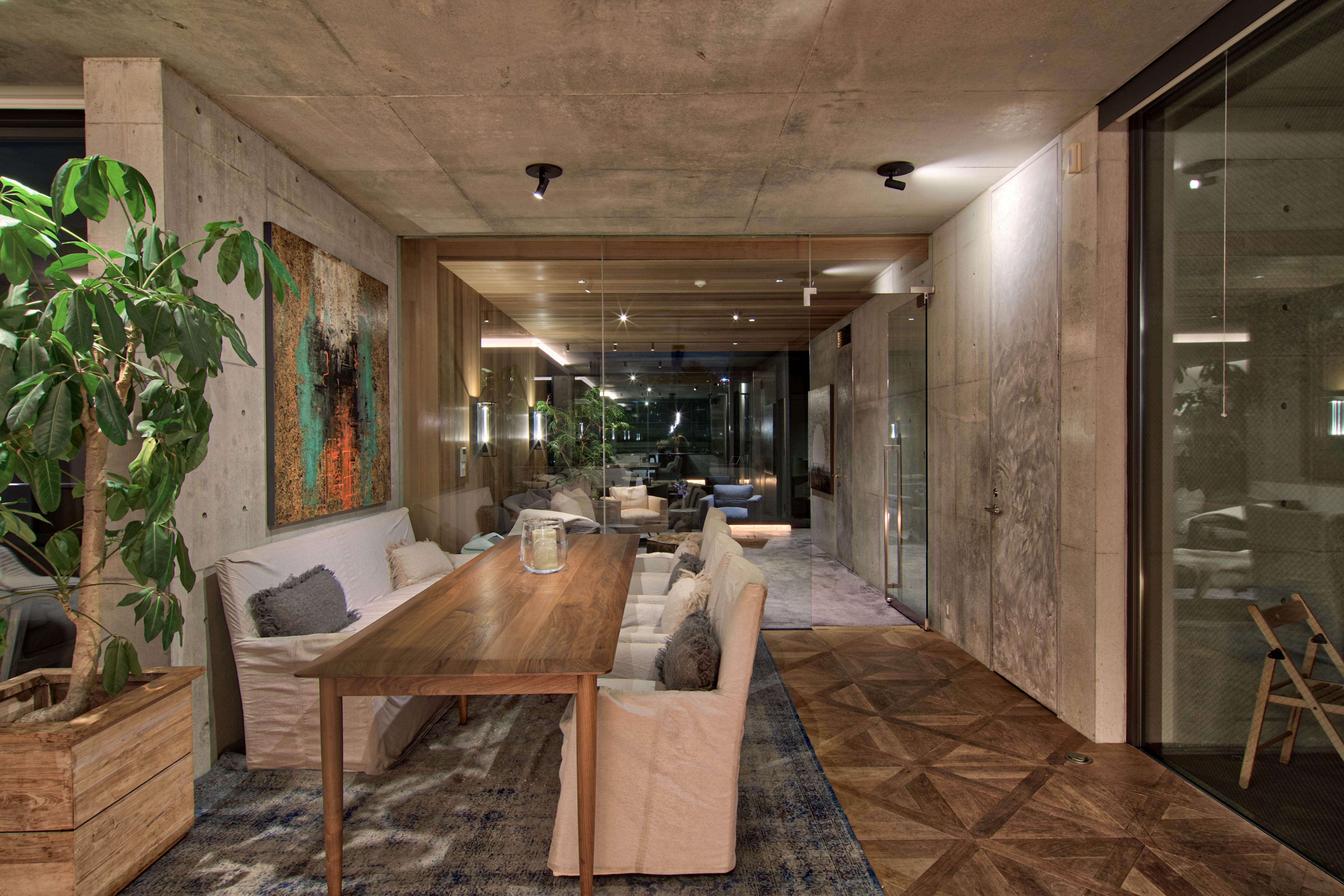 【表参道徒歩9分】最大30名まで収容可能の貸切空間。キッチン、スピーカー、プロジェクターを完備しております。の画像11