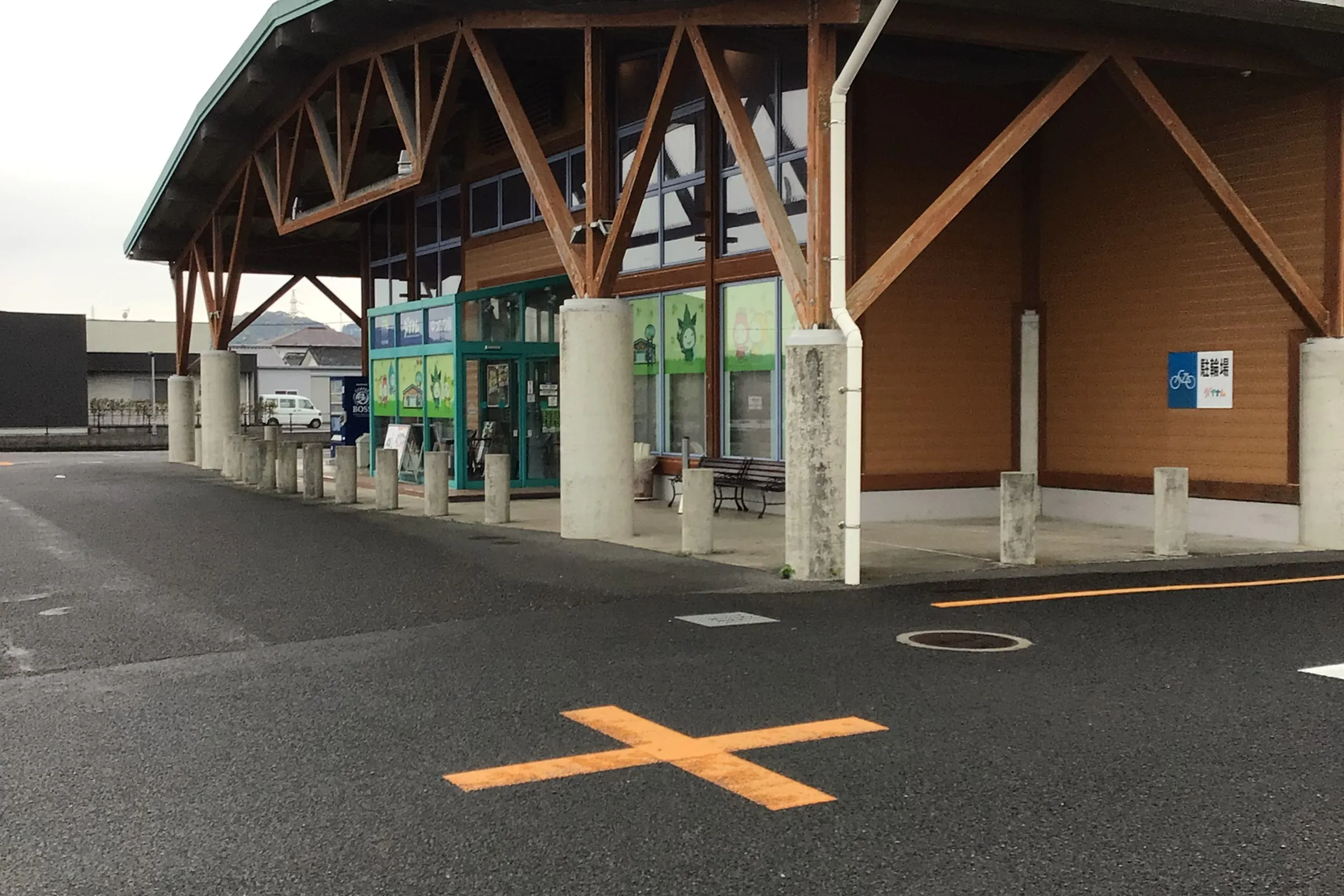 【ダイナム宮崎高鍋店ゆったり館】キッチンカー出店やプロモーションイベントに最適なアミューズメント施設のイベントスペース