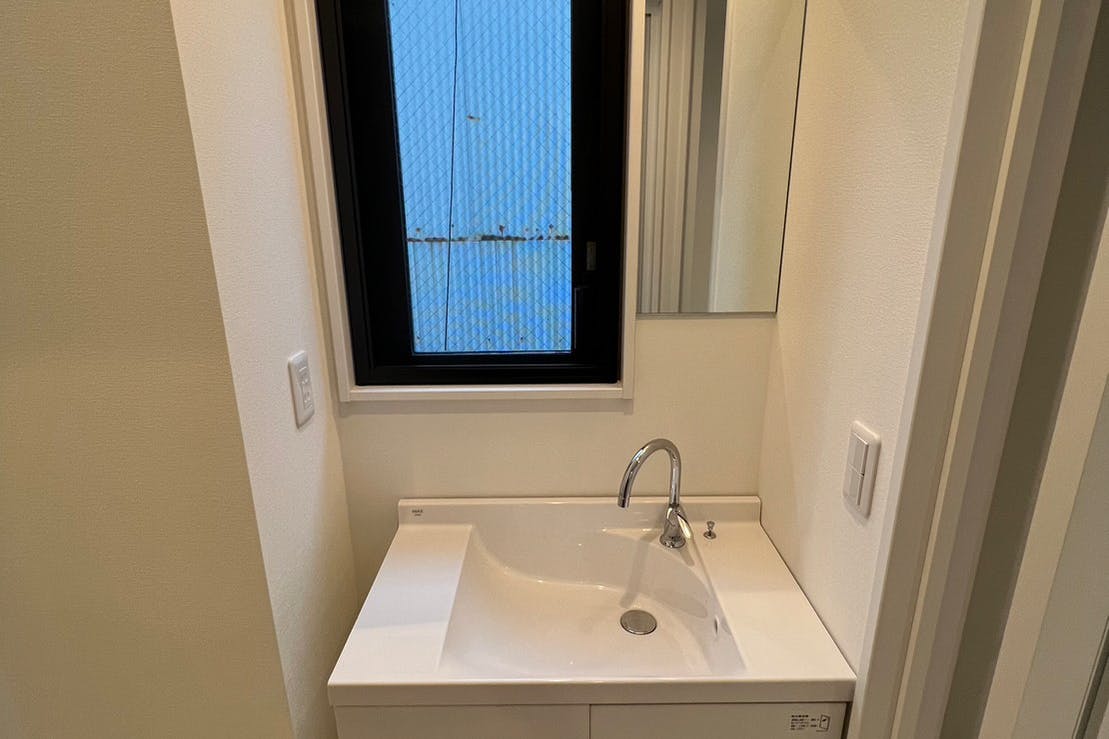 【浅草橋駅8分】撮影用途やワークショップ、ペット会等に最適な屋上付の和風一軒家