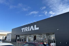 【メガセンタートライアル盛岡西バイパス店】食物販の出店や 販促プロモーションが可能な『【正面右側】Ⓑ 屋外 催事/マルシェスペース』