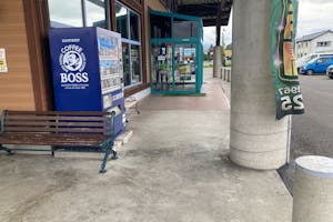 【ダイナム五泉店】キッチンカーや各種プロモーションイベントでの出店に最適なアミューズメント施設のイベントスペース(出入口前)