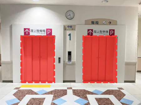 【イオンモール宇城】モール内広告 エレベーター