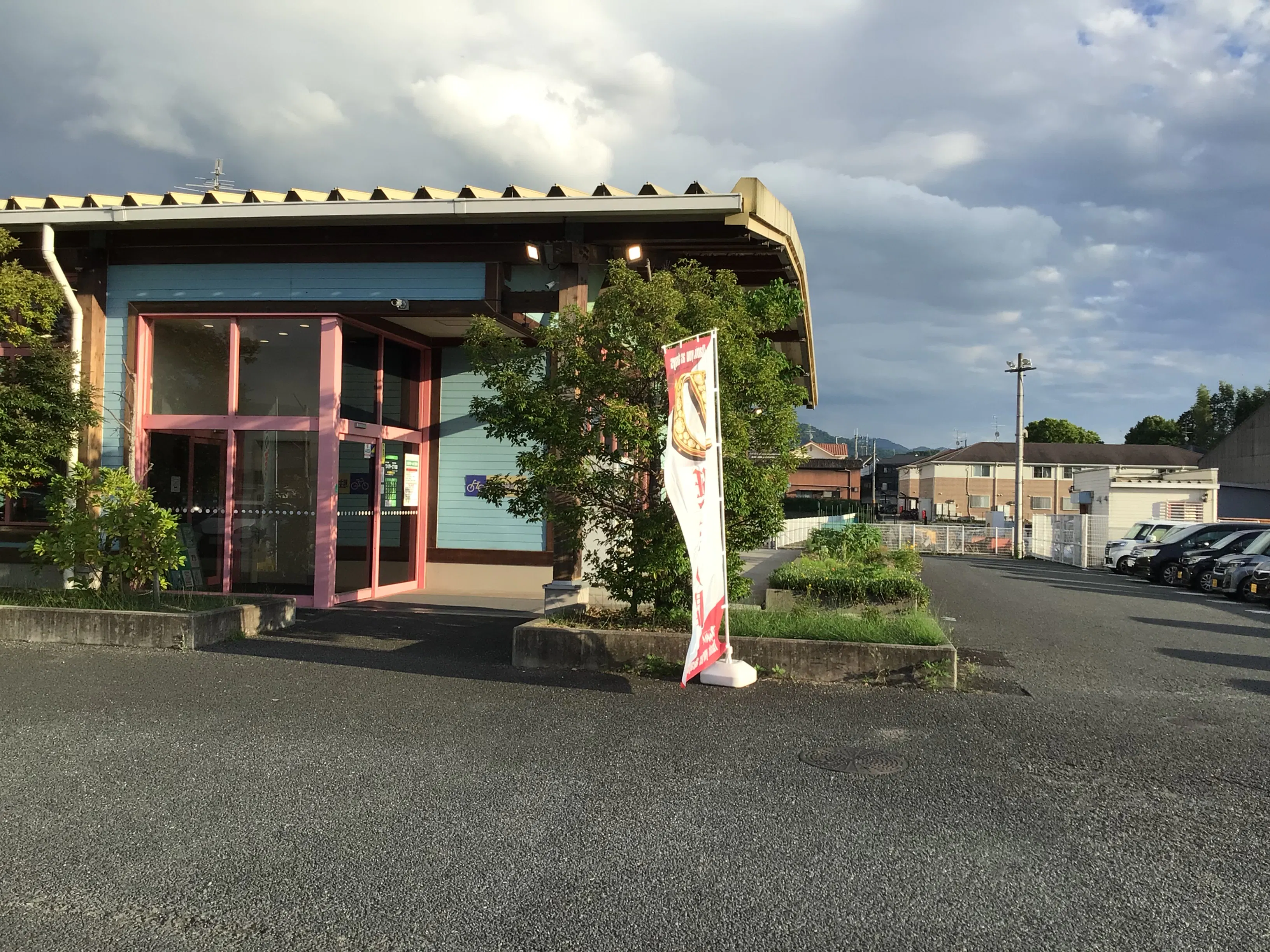 【ダイナム奈良桜井店ゆったり館】キッチンカーや各種プロモーションイベントに最適なアミューズメント施設のイベントスペース