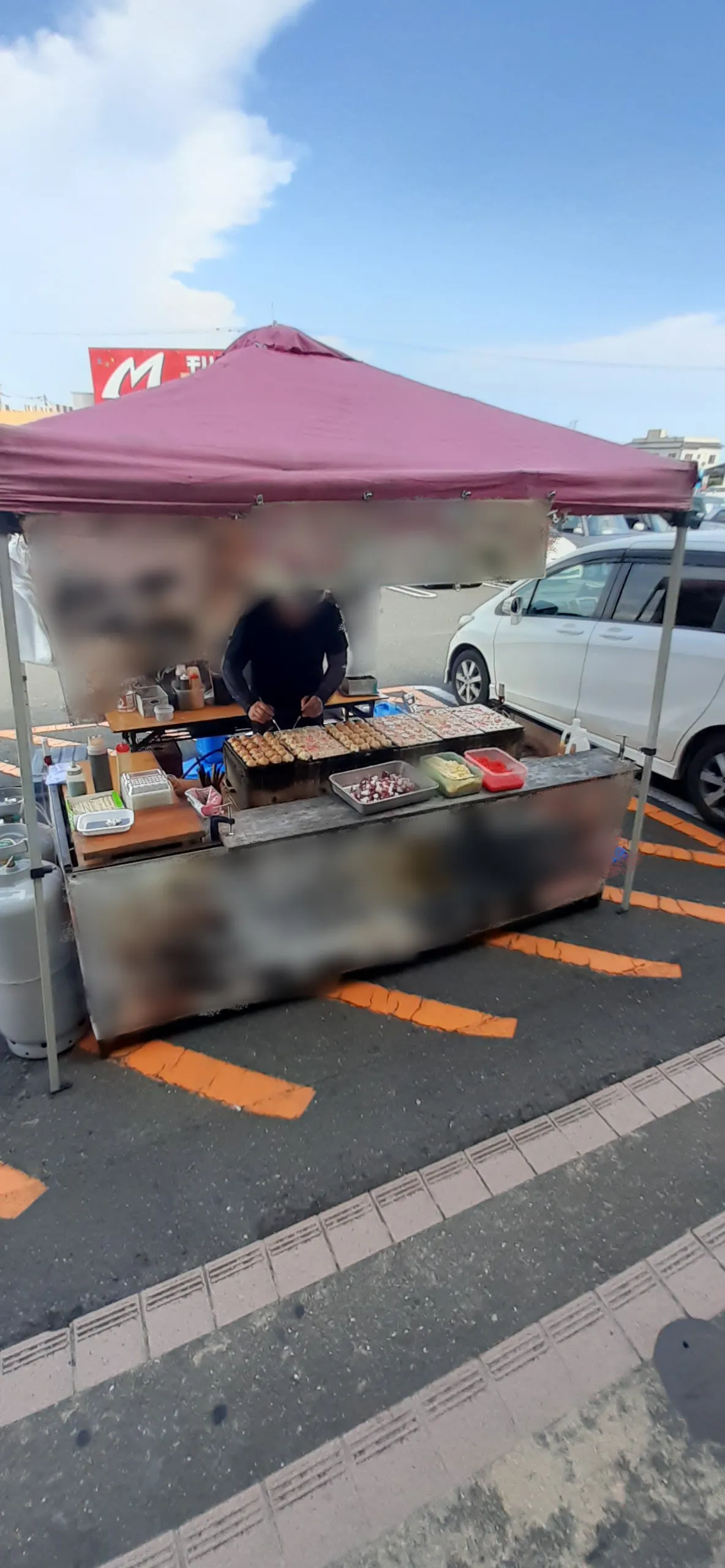 【ダイナム佐賀川副店ゆったり館】キッチンカー出店やプロモーションイベントに最適なアミューズメント施設のイベントスペース（めん六前）