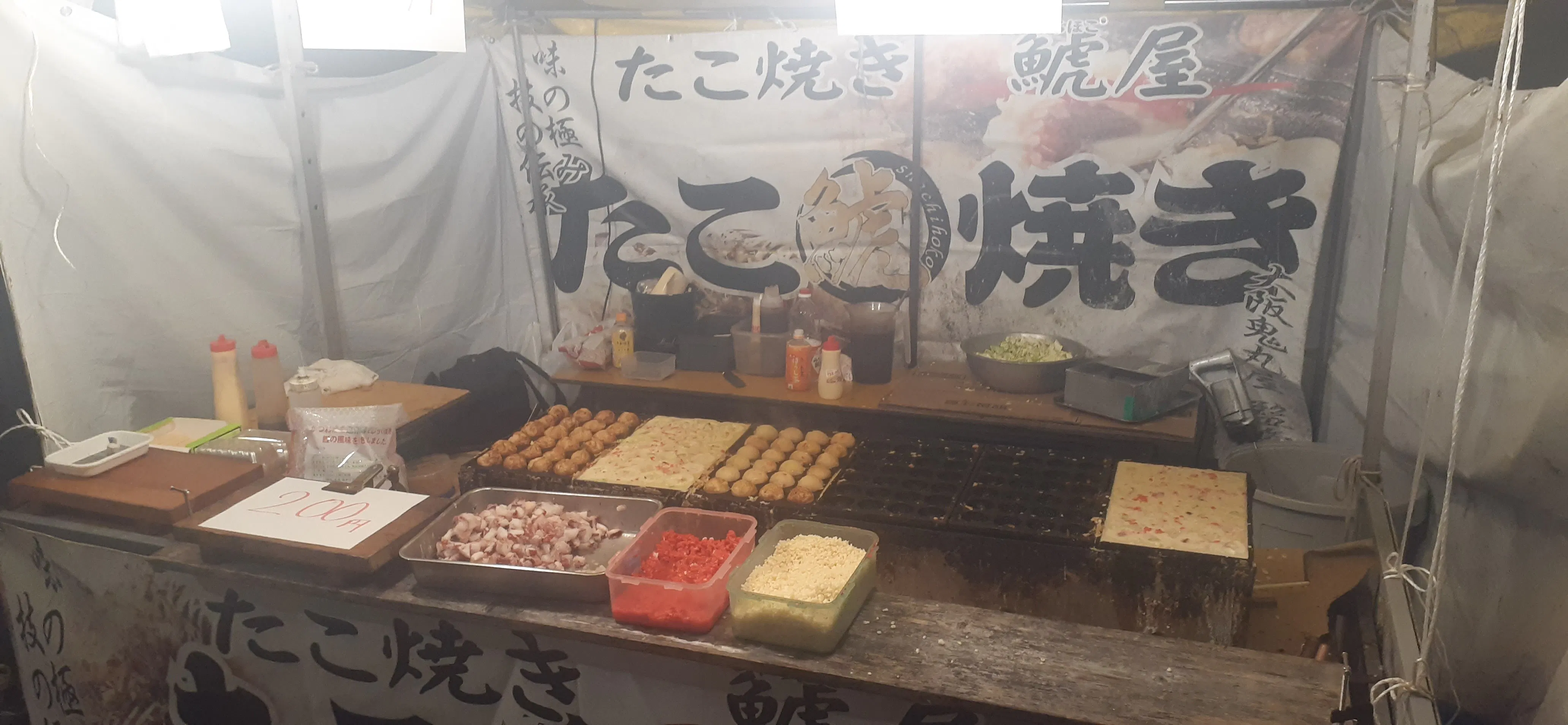 【ダイナム佐賀川副店ゆったり館】キッチンカー出店やプロモーションイベントに最適なアミューズメント施設のイベントスペース（めん六前）