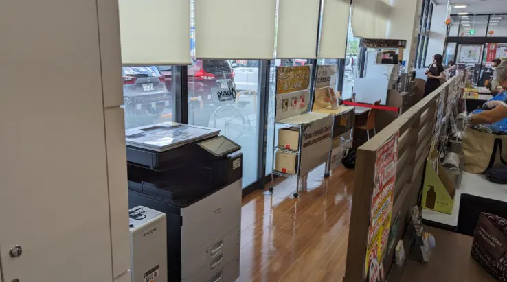 【オークワ大東】プロモーションに利用可能なサッカー台裏のスペース(元イートインスペース)