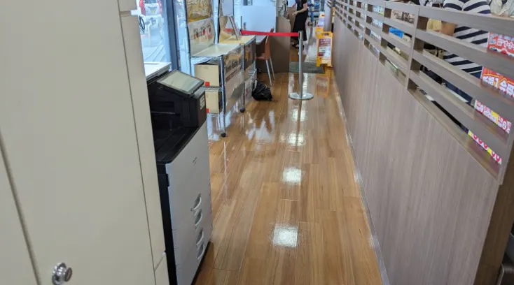 【オークワ大東】プロモーションに利用可能なサッカー台裏のスペース(元イートインスペース)