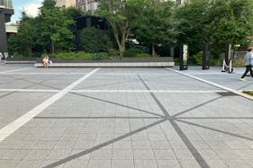 【KAMEIDO CLOCK】1Fカメクロプラザ 大型イベントやキッチンカー出店に最適な屋外催事イベントスペース