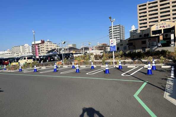 【そよら上飯田】各種プロモーションやキッチンカー出店に最適な平面駐車場の屋外イベントスペース