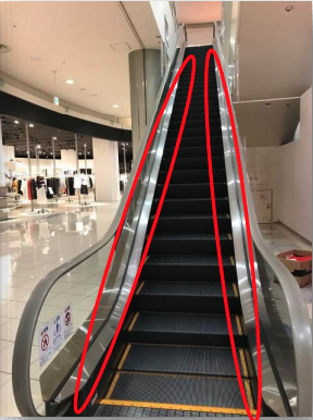 【イオンモール高崎】モール内広告 エスカレーター 1F