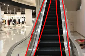 【イオンモール高崎】モール内広告 エスカレーター 1F