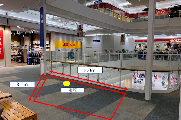 【イオンモール高松】各種プロモーションや物販、食物販のポップアップストアに最適な2Fメイル&コー前ブリッジの催事イベントスペースの画像1