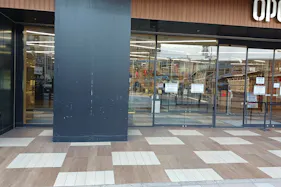 【秋田オーパ】店頭キッチンカースペース