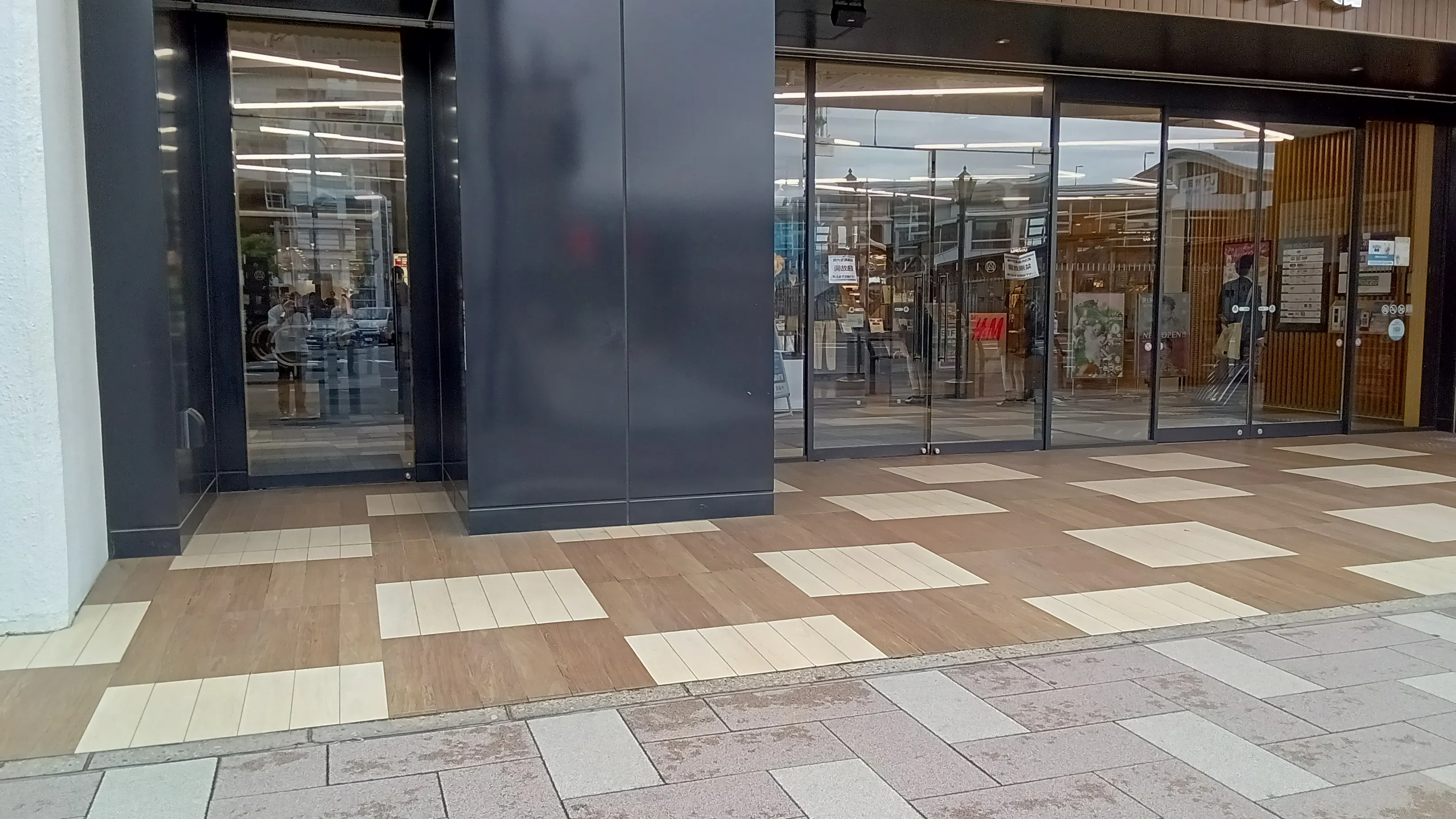 【秋田オーパ】店頭（キッチンカー・PRイベント向け）