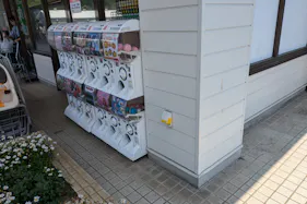 【ゆめマート三角】店頭軒下 ポップアップストア(物販、食物販)やプロモーション用途に最適なスーパーの屋外催事イベントスペース