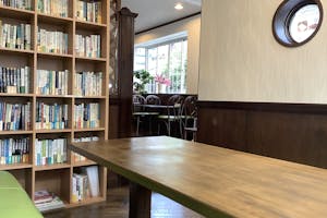 【久宝寺駅7分】撮影やワークショップに利用可能な落ち着いた雰囲気のカフェ