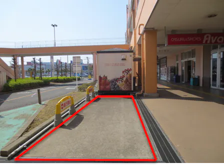 【フレスポ小田原シティーモール】キッチンカーに最適な南館1Fの屋外スペース