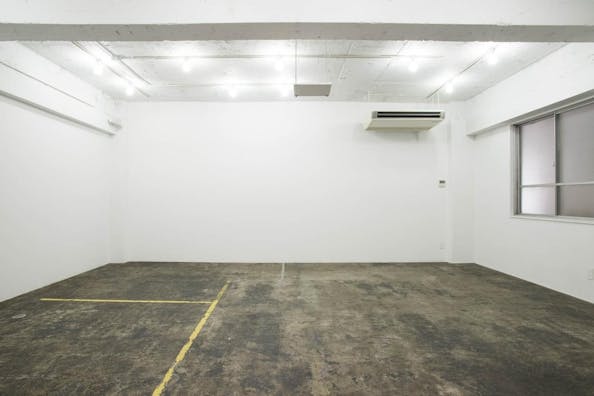 【恵比寿駅4分】展示会に最適 白壁×コンクリート床のモダンな雰囲気のギャラリー